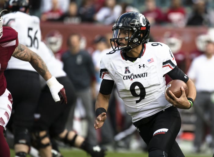 Cincinnati Bearcats quarterback Desmond Ridder (9) runs downfield during the NCAA football game between Cincinnati Bearcats and Temple Owls on Saturday, Oct. 20, 2018, at Lincoln Financial Field in Philadelphia, Penn. Cincinnati Bearcats Temple Owls